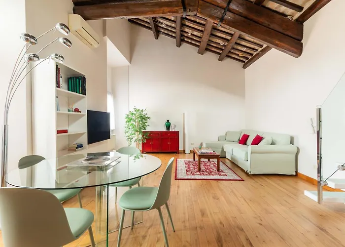 Pantheon Chic Loft By Romeloft Apartment