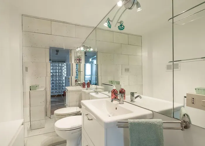 Apartment Pantheon Chic Loft By Romeloft Rom